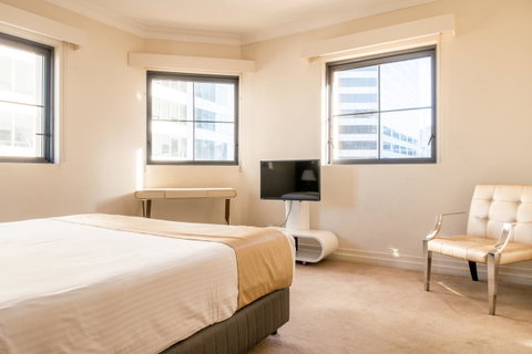 Seasons Harbour Plaza - Accommodation Guide 16