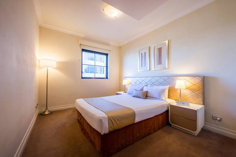 Seasons Harbour Plaza - Accommodation Guide 32