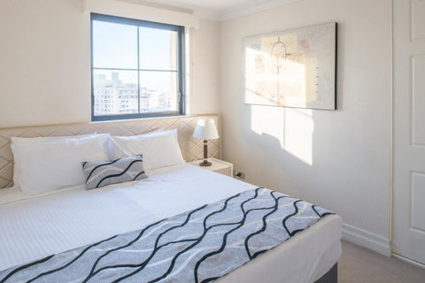 Seasons Harbour Plaza - Accommodation Guide 7