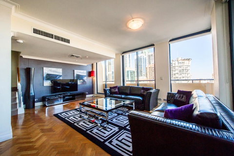 Seasons Harbour Plaza - Accommodation Guide 30