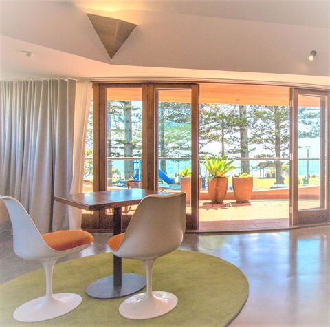 Beach Hotel Resort - Accommodation Guide 5