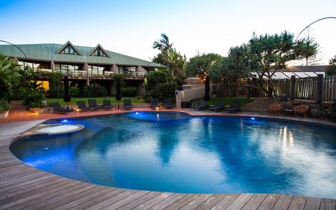 Beach Hotel Resort - Accommodation Guide 30