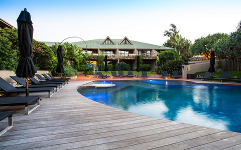 Beach Hotel Resort - Accommodation Guide 0