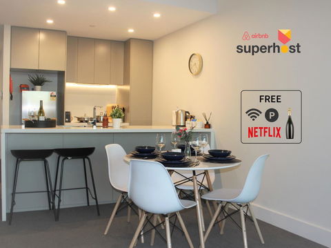 Stunning Views Sydney Olympic Park - Accommodation China 0