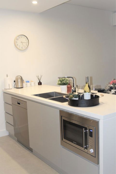 Stunning Views Sydney Olympic Park - Accommodation China 9