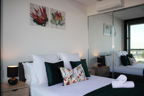 Stunning Views Sydney Olympic Park - Accommodation China 20