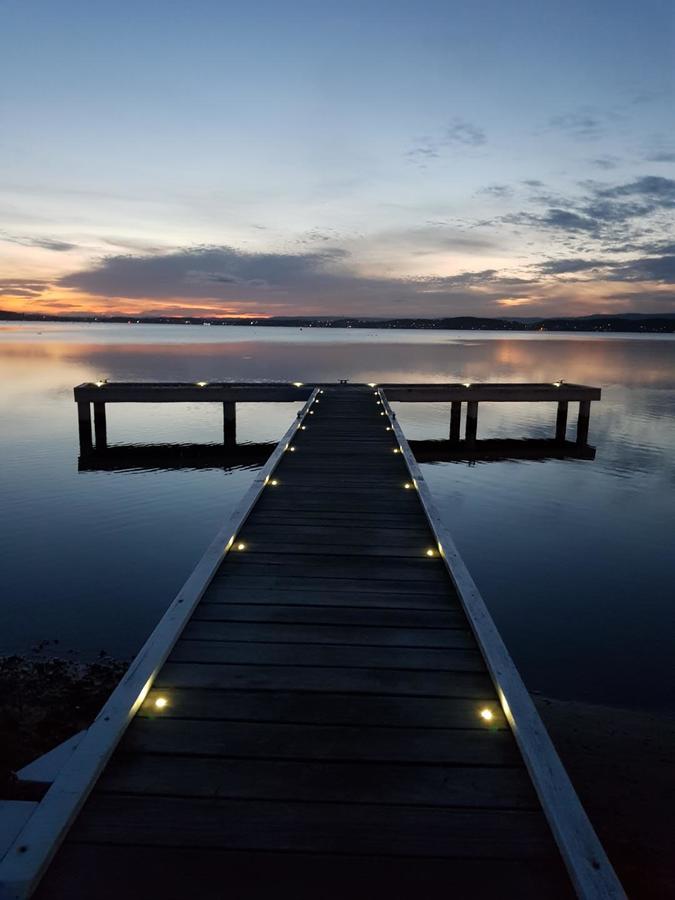 Belmont NSW Accommodation Asia