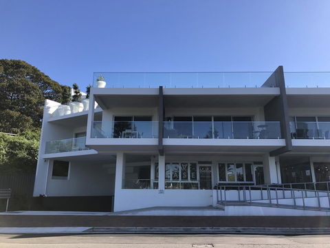 Belle Vue- Penthouse At Black Beach - Accommodation Asia 16