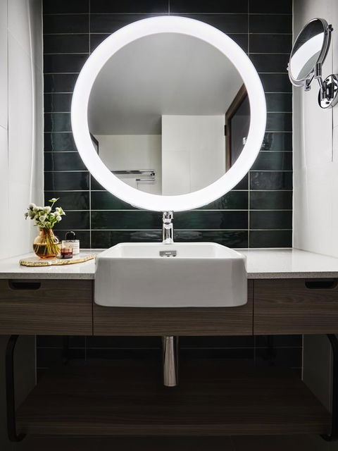 Novotel Sydney Darling Square - Accommodation Guide 14