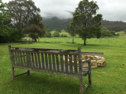 Arcadia - The Barn Cottage & Rosehill Cottage - Accommodation Asia 24
