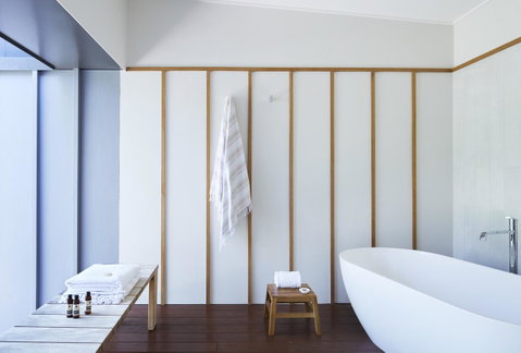 Elements Of Byron - Accommodation Guide 7
