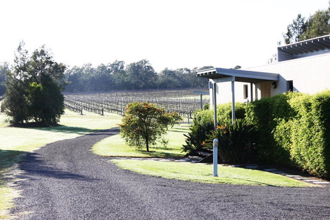 Adina Vineyard - Accommodation Guide 11