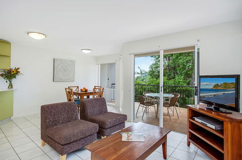 Eco Beach Resort - Accommodation Guide 25