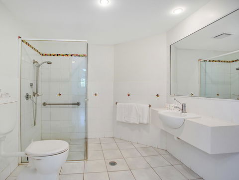 Eco Beach Resort - Accommodation Guide 30