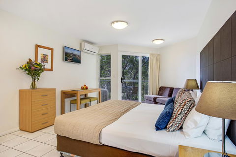 Eco Beach Resort - Accommodation Guide 6