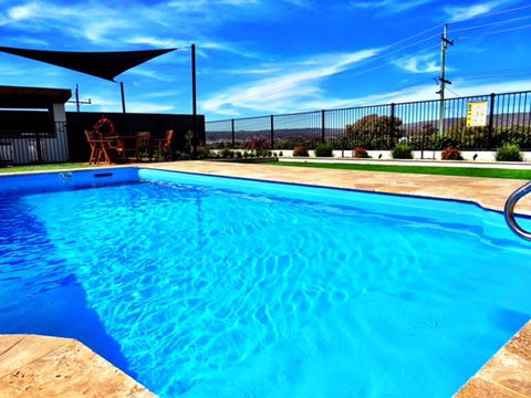Crestview Tourist Park - Accommodation Asia 24
