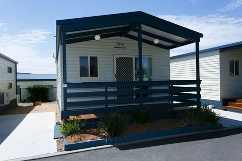 Crestview Tourist Park - Accommodation Asia 5