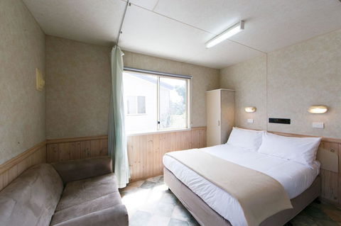 Crestview Tourist Park - Accommodation Asia 15