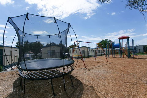 Crestview Tourist Park - Accommodation Asia 4