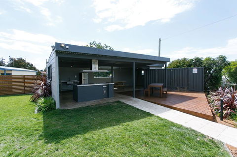 Crestview Tourist Park - Accommodation Asia 6