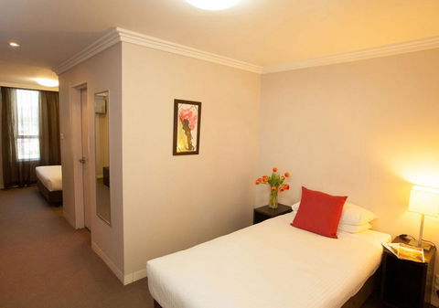 Wine Country Motor Inn - Accommodation China 26
