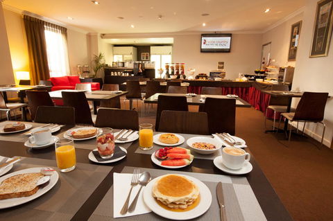 Wine Country Motor Inn - Accommodation China 9
