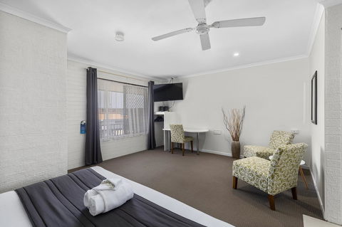 Coastal Bay Motel - Accommodation Asia 12