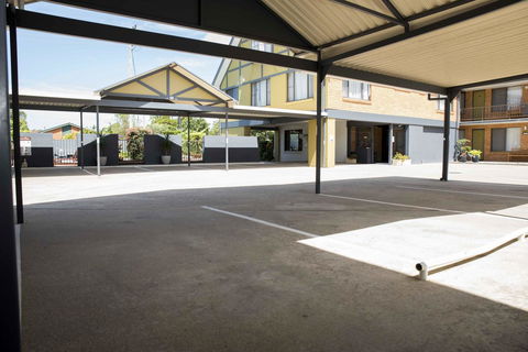 Coastal Bay Motel - Accommodation Asia 39