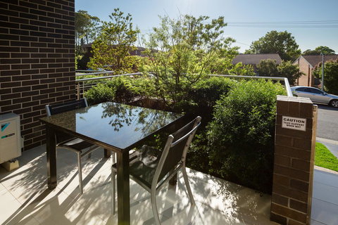 Charlestown Executive Apartments - Accommodation Asia 5