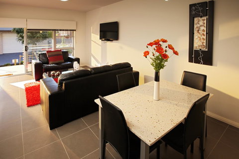 Charlestown Executive Apartments - Accommodation Asia 24