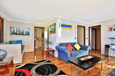 Sandy Toes Beach House Jervis Bay - 2min To Beach - Accommodation Asia 5