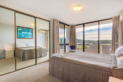 Pacific Towers Beach Resort - Accommodation Asia 38