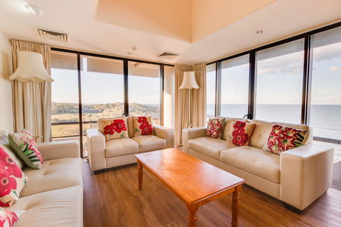 Pacific Towers Beach Resort - Accommodation Asia 22