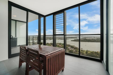 Cozy Apartment With Water View Plus Winter Garden - Accommodation Asia 12