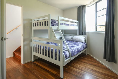 Valla's Beach House - Accommodation Asia 18