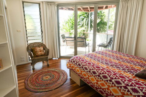 Valla's Beach House - Accommodation Asia 16