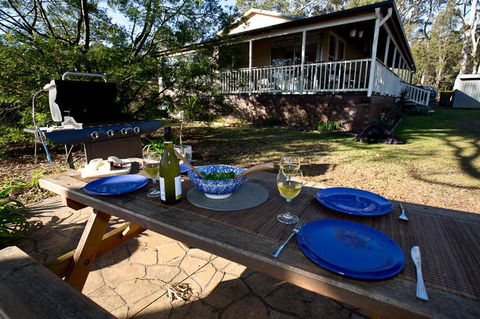 Bush & Bay Cottage - Accommodation Asia 16