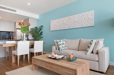 Arena Luxury Beachfront Apartment - Accommodation Asia 34