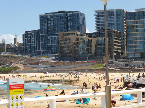Arena Luxury Beachfront Apartment - Accommodation Asia 13