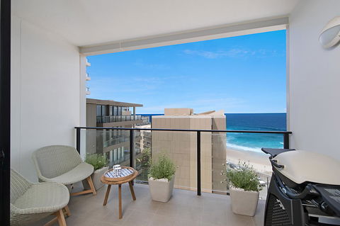 Arena Luxury Beachfront Apartment - Accommodation Asia 14