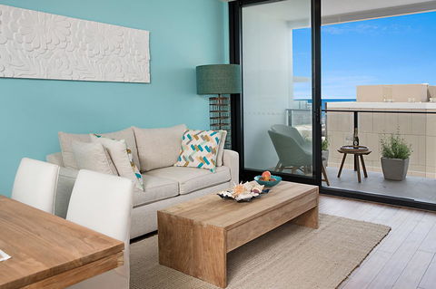 Arena Luxury Beachfront Apartment - Accommodation Asia 44