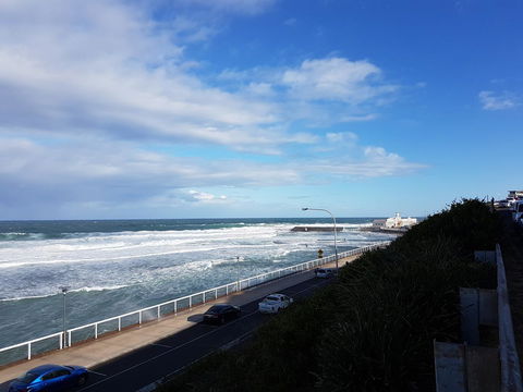 Arena Luxury Beachfront Apartment - Accommodation Asia 38