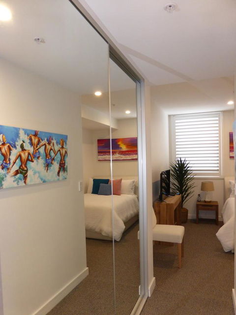 Arena Luxury Beachfront Apartment - Accommodation Asia 28