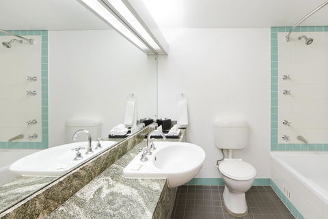 Holiday Inn Parramatta, An IHG Hotel - Accommodation Guide 7