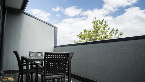 Crown On Darby Newcastle - Accommodation China 1