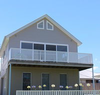 Red Waratah - Accommodation Asia