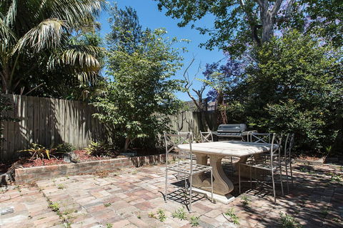 Elegant Family Home Close To Harbour And Views - Accommodation Asia 14