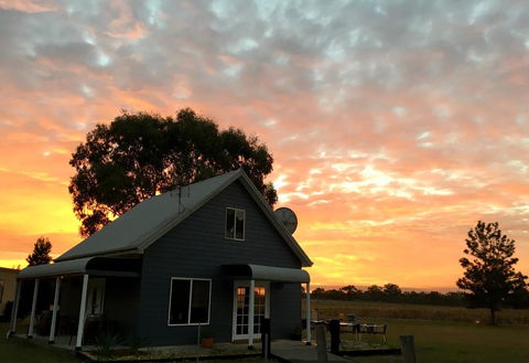 Madigan Wine Country Cottages - Accommodation Asia 15