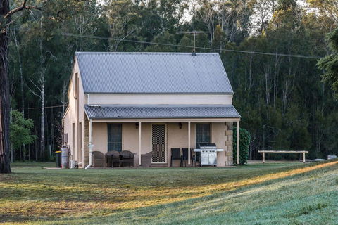 Madigan Wine Country Cottages - Accommodation Asia 37