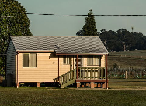 Madigan Wine Country Cottages - Accommodation Asia 34